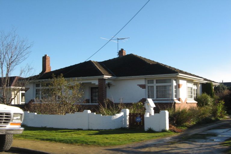 Photo of property in 28 Prince Street, Winton, 9720