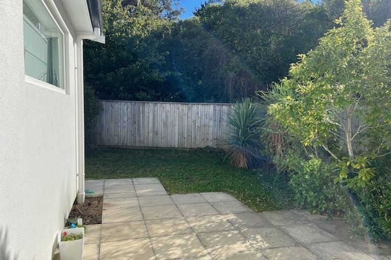 Photo of property in 6 Glide Lane, Whitby, Porirua, 5024