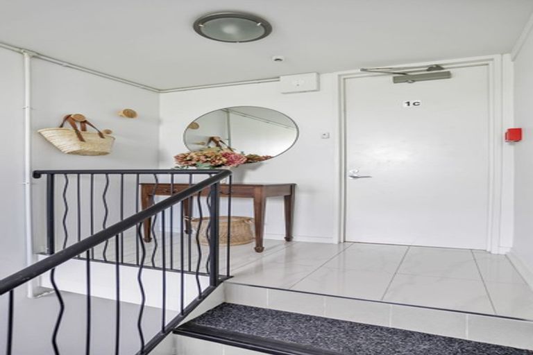 Photo of property in 19c Garnet Road, Westmere, Auckland, 1022