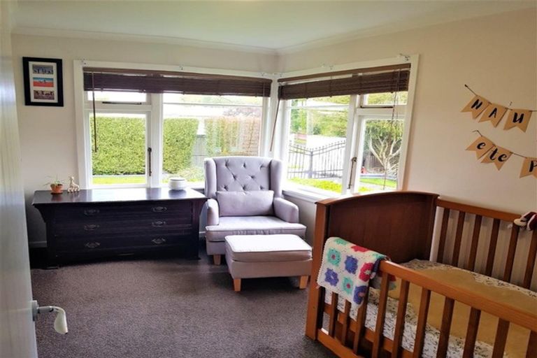 Photo of property in 57 Dunedin Street, Redwood, Christchurch, 8051