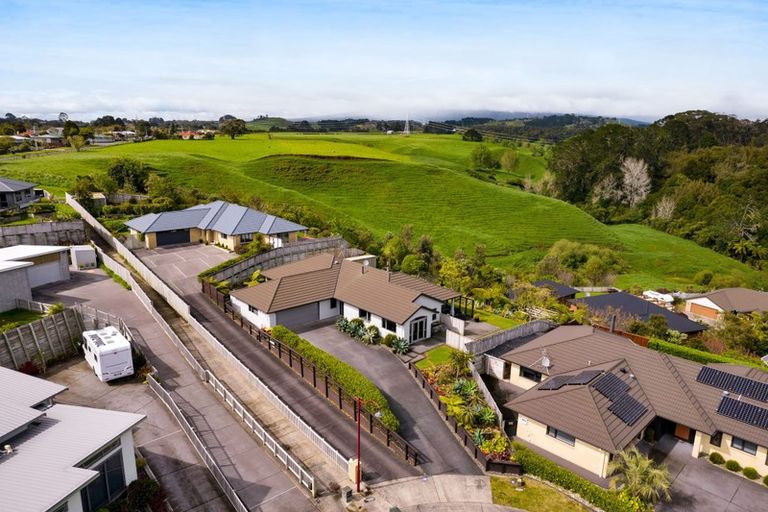 Photo of property in 42 Redwood Crescent, Hurdon, New Plymouth, 4310