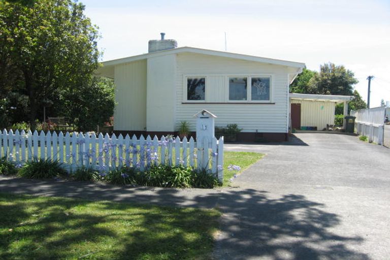 Photo of property in 11 Haggitt Street, Feilding, 4702