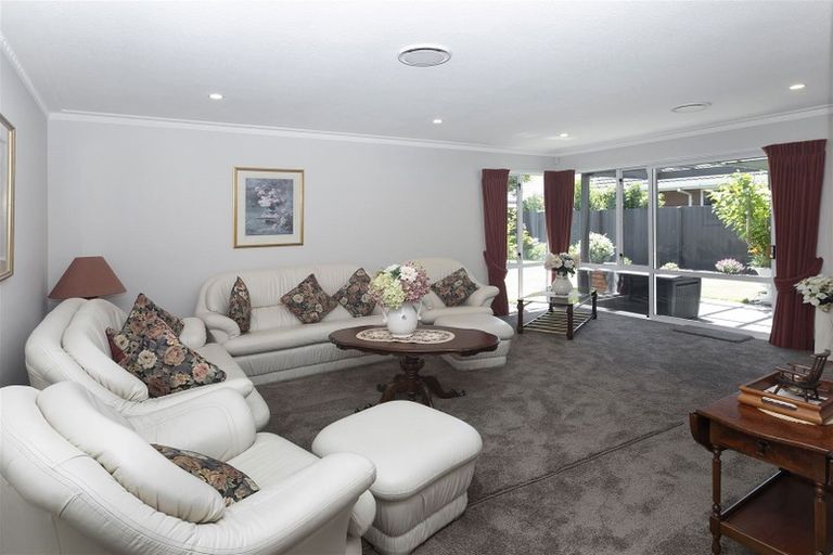 Photo of property in 23 Apsley Drive, Russley, Christchurch, 8042