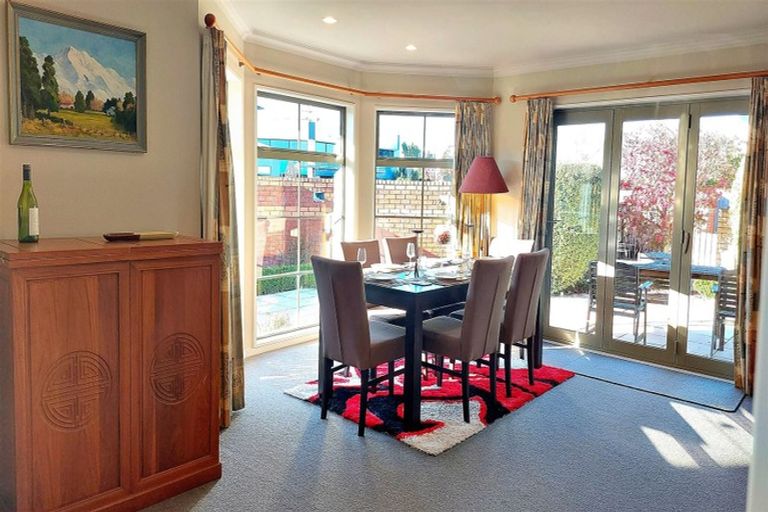 Photo of property in 27 Stableford Green, Burnside, Christchurch, 8053