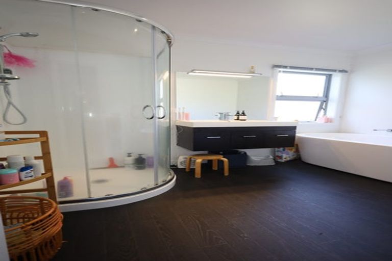 Photo of property in 23 Rochfort Crescent, Pyes Pa, Tauranga, 3112