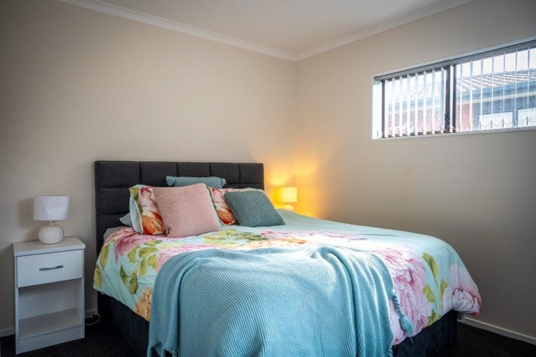 Photo of property in 1 Loader Place, Tawhero, Whanganui, 4501