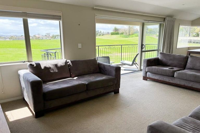 Photo of property in 60 Grammar School Road, Pakuranga, Auckland, 2010