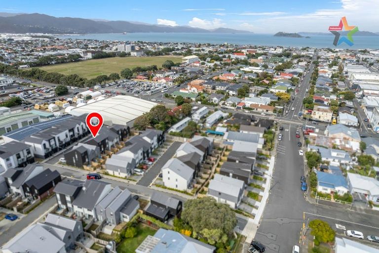 Photo of property in 38 John Street, Stokes Valley, Lower Hutt, 5019