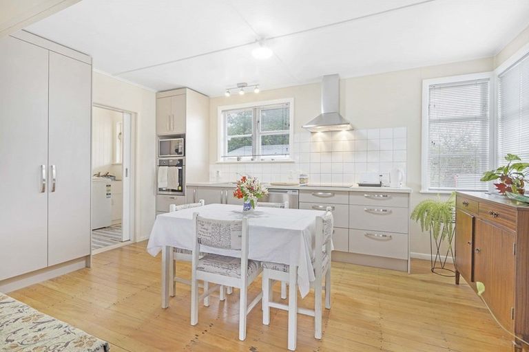 Photo of property in 30 Norbiton Road, Foxton, 4814