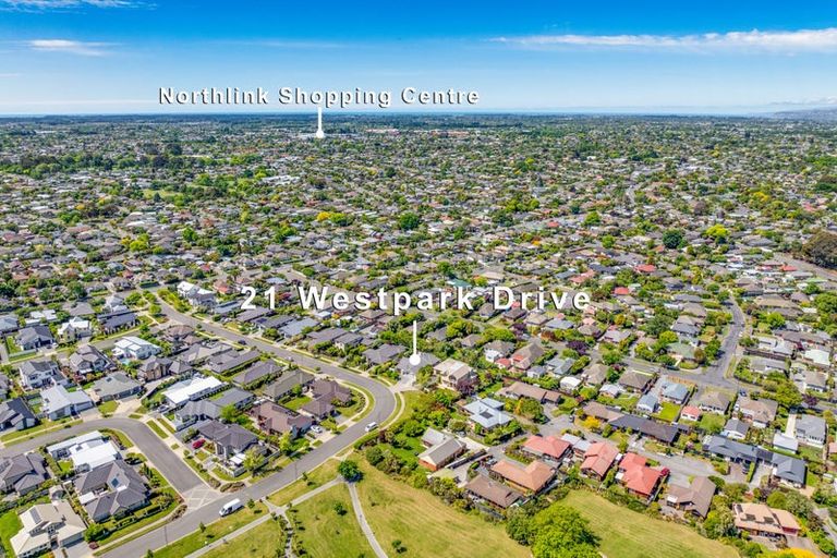 Photo of property in 21 Westpark Drive, Burnside, Christchurch, 8053
