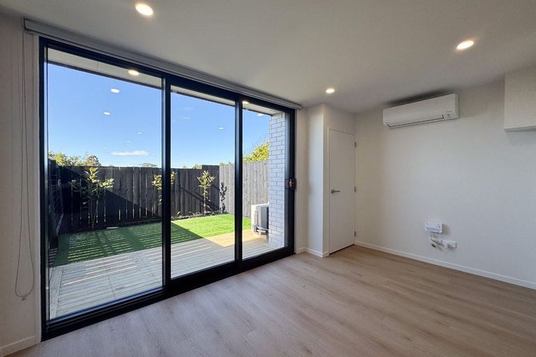 Photo of property in 4/9 Utting Street, Birkdale, Auckland, 0626