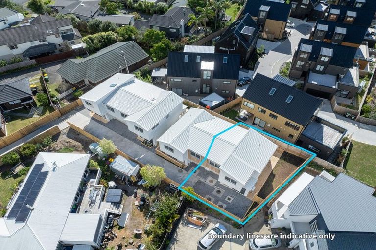 Photo of property in 6d Law Street, Torbay, Auckland, 0630