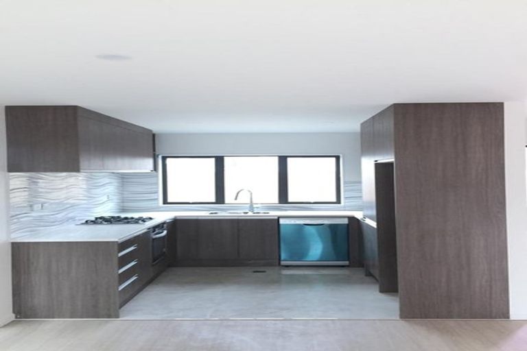 Photo of property in 2c Laurie Avenue, Papakura, 2110