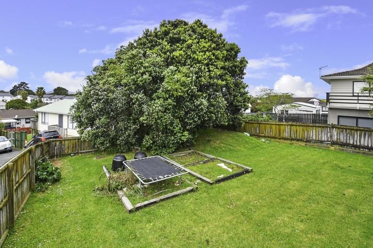 Photo of property in 8 Southview Place, Wattle Downs, Auckland, 2102