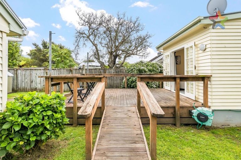 Photo of property in 12 Rumgay Street, Fairfield, Lower Hutt, 5011