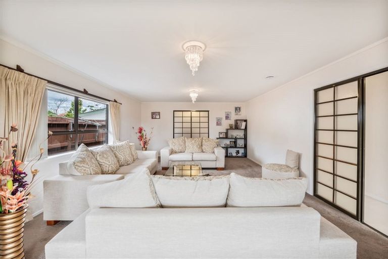 Photo of property in 13 Pukeko Place, Papatoetoe, Auckland, 2025