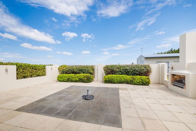 Photo of property in 5 Te Arakura Road, Newbury, Feilding, 4775