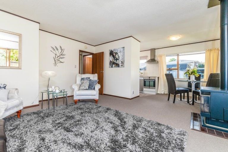 Photo of property in 1/29 Awaruku Road, Torbay, Auckland, 0630