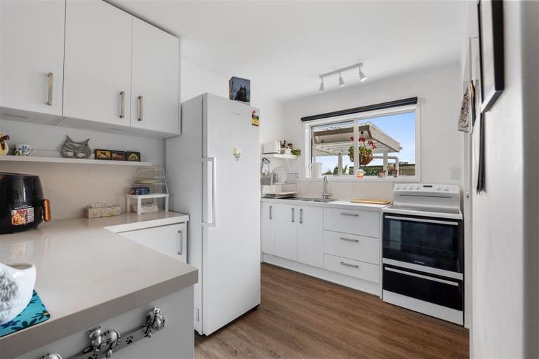 Photo of property in 5/13 Seabrook Avenue, New Lynn, Auckland, 0600