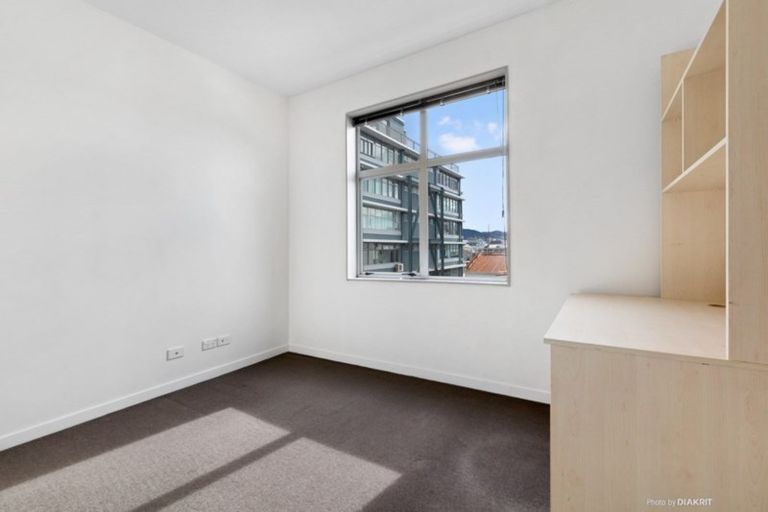Photo of property in City Lodge, 503/115 Vivian Street, Te Aro, Wellington, 6011