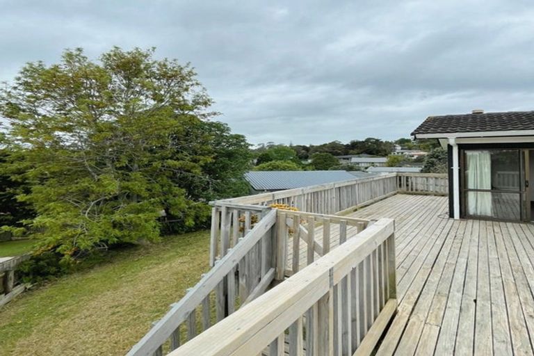 Photo of property in 25 Virgo Place, Glen Eden, Auckland, 0602