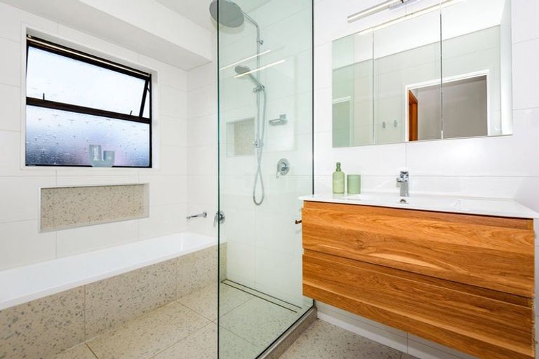 Photo of property in 85 Pacific Road, North New Brighton, Christchurch, 8083