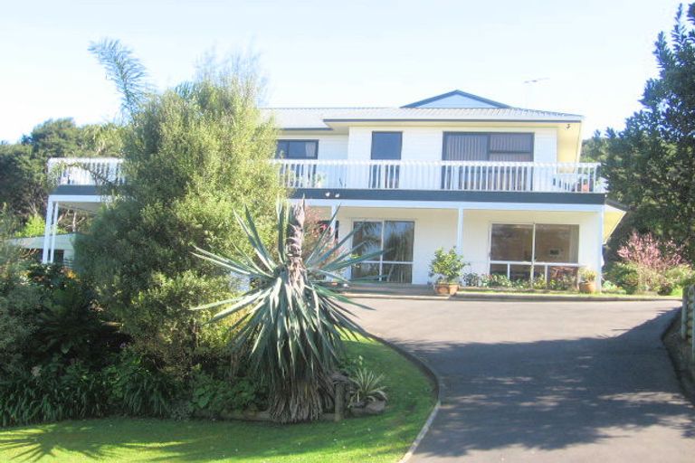Photo of property in 42 Centennial Drive, Whitianga, 3510