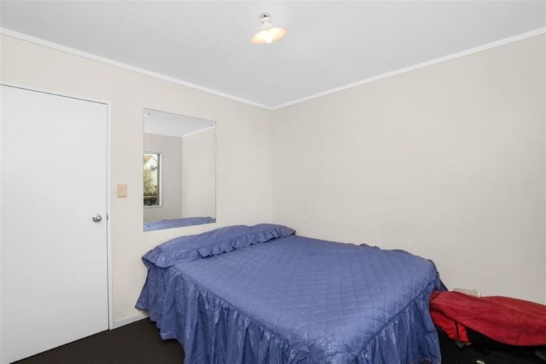 Photo of property in 28a Barneys Farm Road, Clendon Park, Auckland, 2103