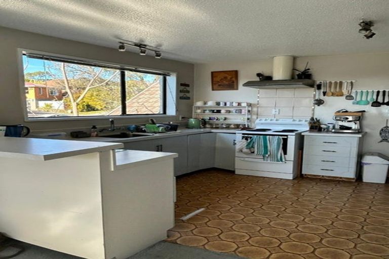 Photo of property in 38 Penruddock Rise, Westmorland, Christchurch, 8025