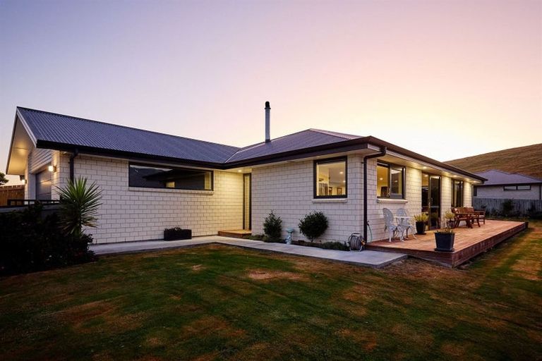Photo of property in 6 Tauhou Place, Kaikoura, 7300