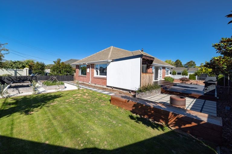 Photo of property in 2 Pembroke Street, Avondale, Christchurch, 8061