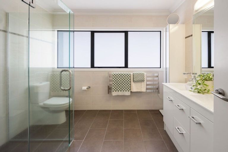 Photo of property in 27 Dalethorpe Avenue, Fairfield, Hamilton, 3214