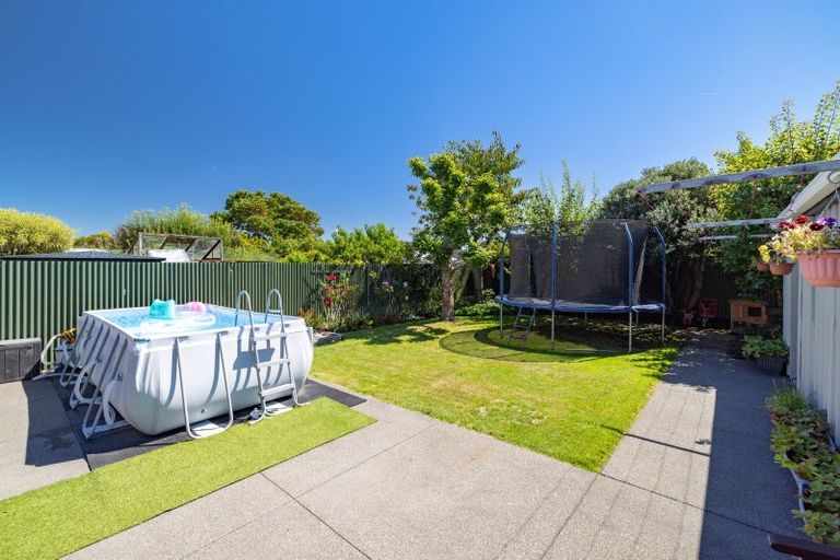 Photo of property in 105 Lowry Avenue, Redwood, Christchurch, 8051