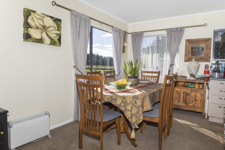 Photo of property in 268 Smith Road, Dannevirke, 4978