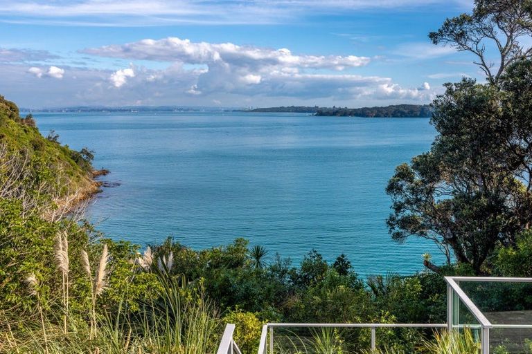 Photo of property in 53 Kennedy Point Road, Surfdale, Waiheke Island, 1081