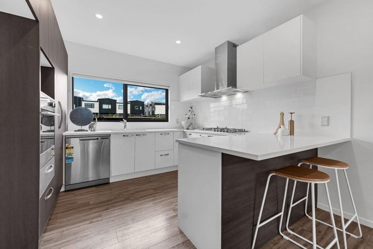 Photo of property in 12 Artemis Way, Flat Bush, Auckland, 2019