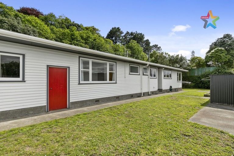 Photo of property in 258 Grounsell Crescent, Belmont, Lower Hutt, 5010