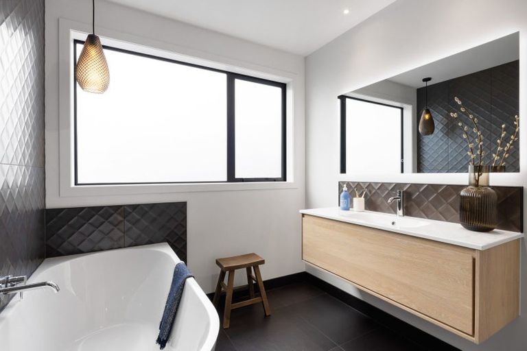 Photo of property in 36 Isobel Hodgson Drive, Cambridge, 3434