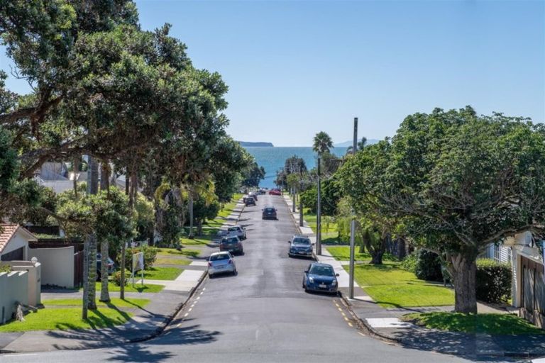 Photo of property in 2/70 Kitchener Road, Milford, Auckland, 0620