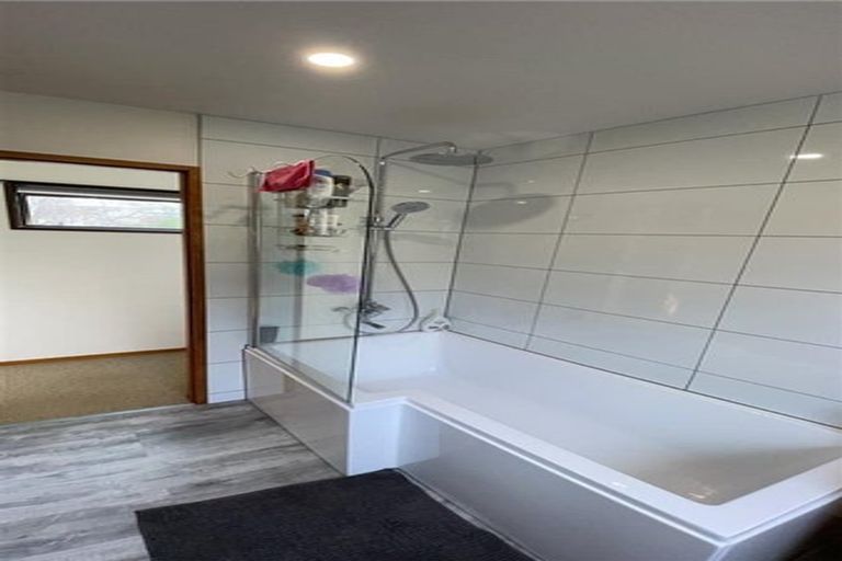 Photo of property in 1/54 Muritai Crescent, Havelock North, 4130