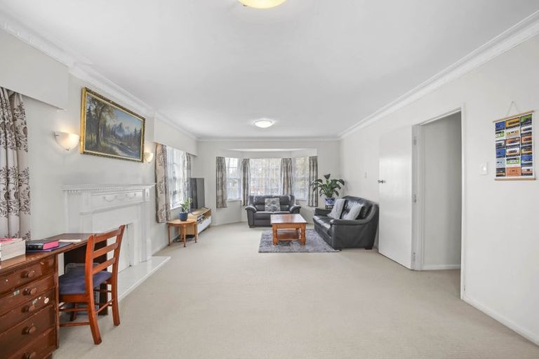 Photo of property in 5 Imatra Place, Sunnyhills, Auckland, 2010