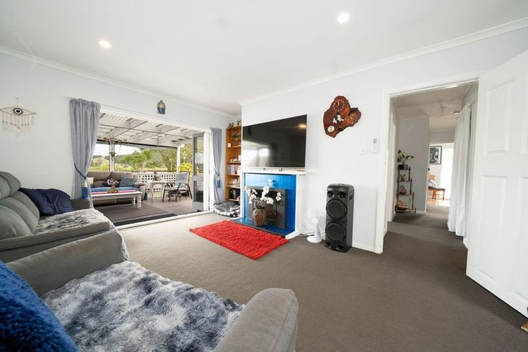 Photo of property in 60 George Street, Hikurangi, 0114