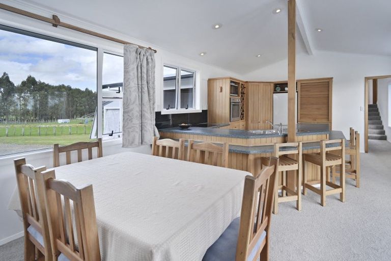Photo of property in 1020 Te Aute Trust Road, Poukawa, Hastings, 4178