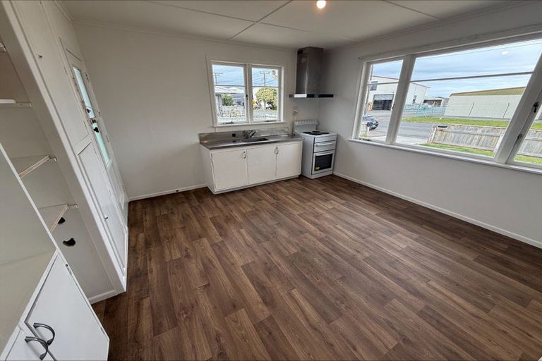 Photo of property in 452 Heads Road, Castlecliff, Whanganui, 4501