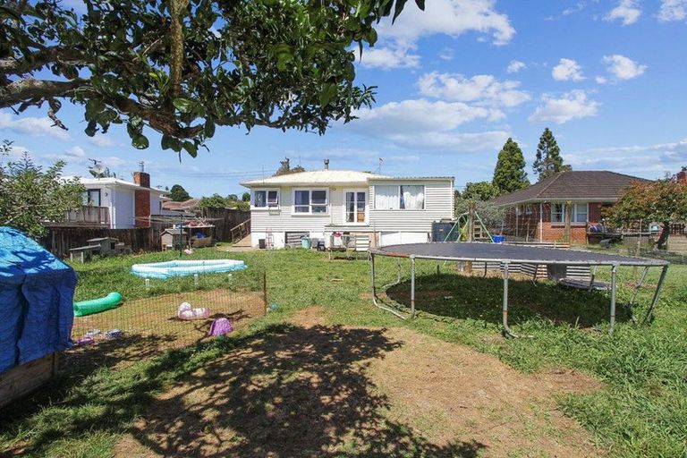 Photo of property in 24 Ranui Avenue, Ranui, Auckland, 0612