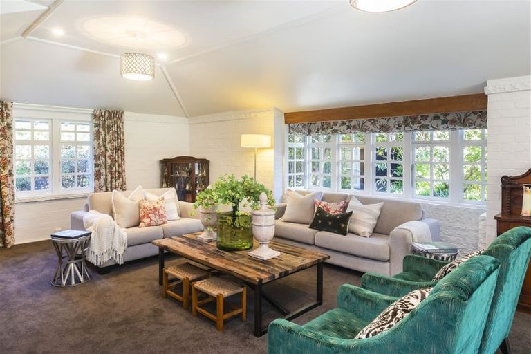 Photo of property in 180 Fendalton Road, Fendalton, Christchurch, 8052