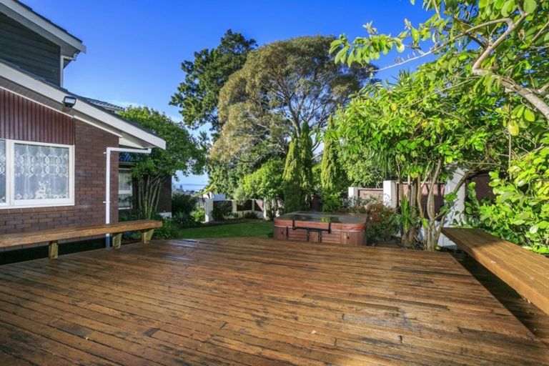Photo of property in 43 Wyoming Avenue, Murrays Bay, Auckland, 0630