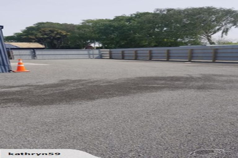 Photo of property in 733 Harewood Road, Harewood, Christchurch, 8051