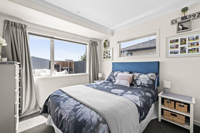 Photo of property in 24 Pelorus Avenue, Poraiti, Napier, 4112