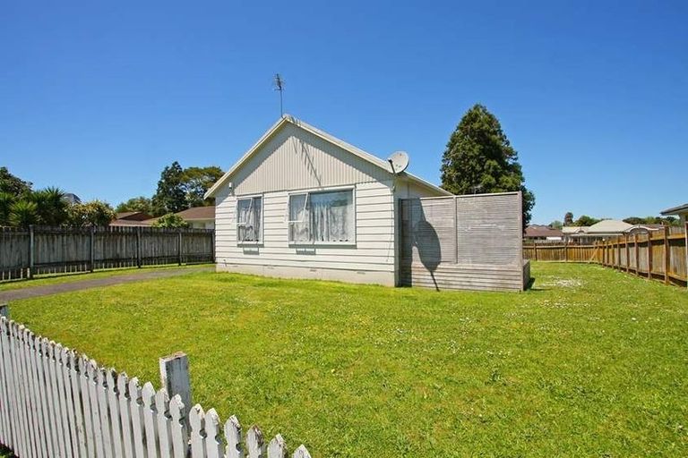 Photo of property in 11 Pawa Place, Manurewa, Auckland, 2102